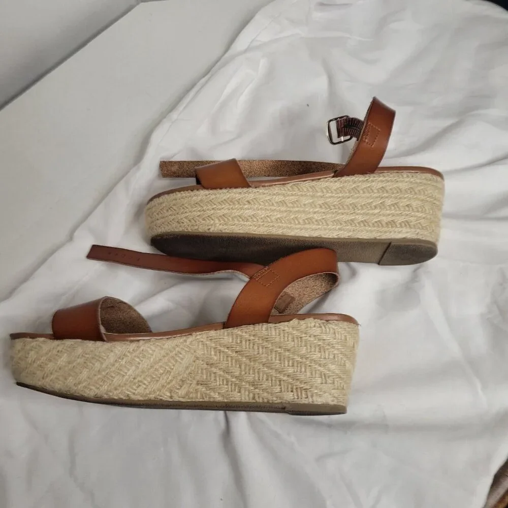 BIG BUDDHA Espadrilles Wedge Sandals 10 Summer Coastal Beach Strappy Sexy Outdoo